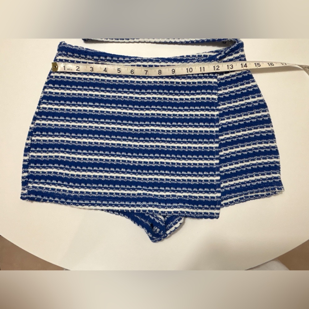 Zara Blue and White Striped Two-Piece Crop Top and Skort Set - Picture 8 of 14